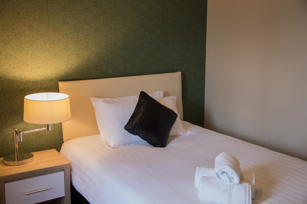 Hotel Armorica Oranmore Exterior foto